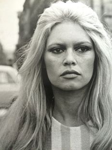 https://i.pinimg.com/236x/46/9c/b5/469cb57e001ae2aec43bd21e19315f15--brigitte-bardot-rome.jpg