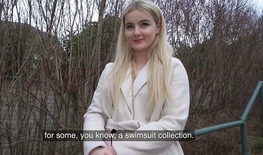 Pikaper quickly persuaded a pretty blonde to suck him...